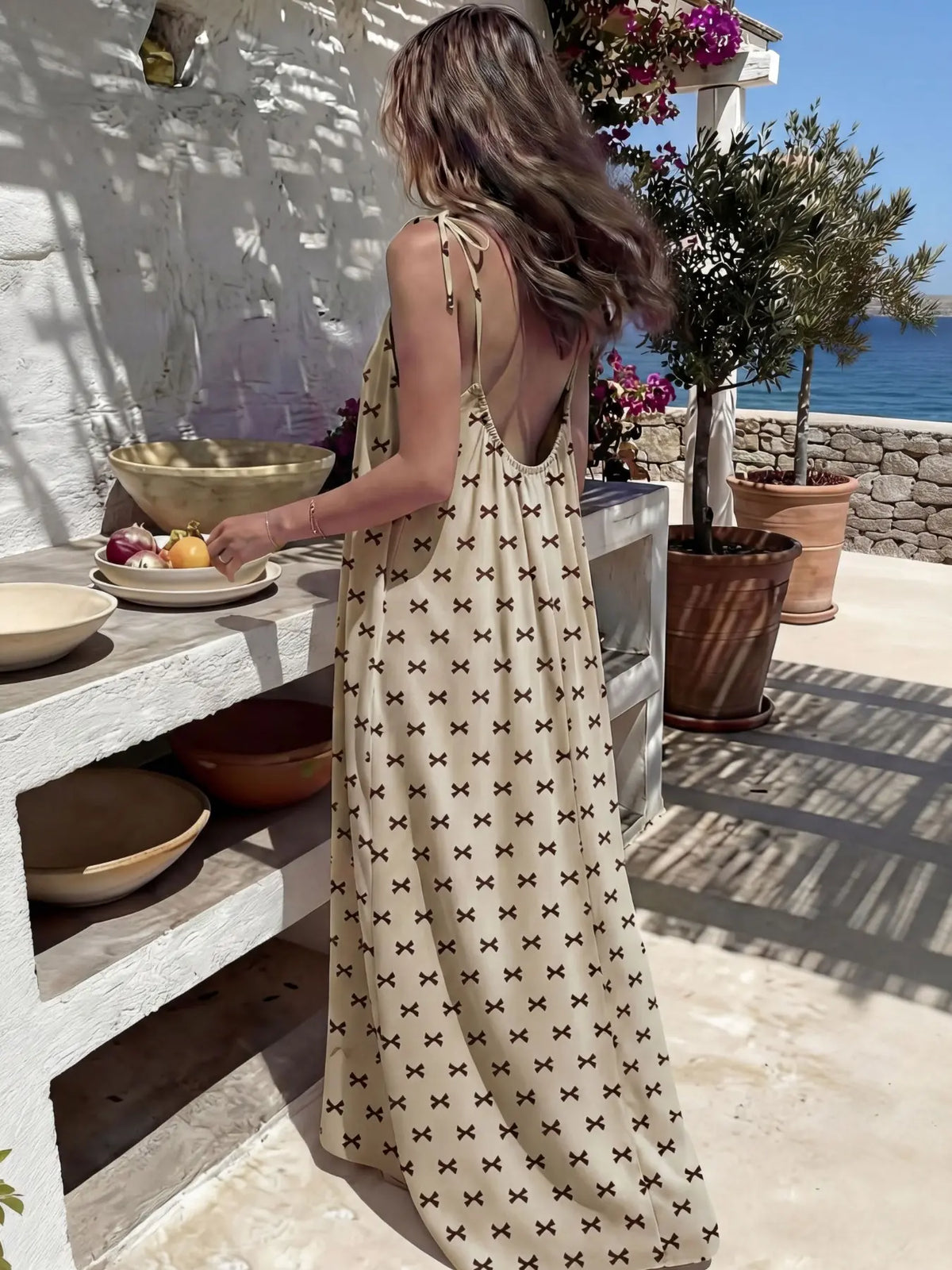 Women’s Elegant Solid Color Backless Slip Dress